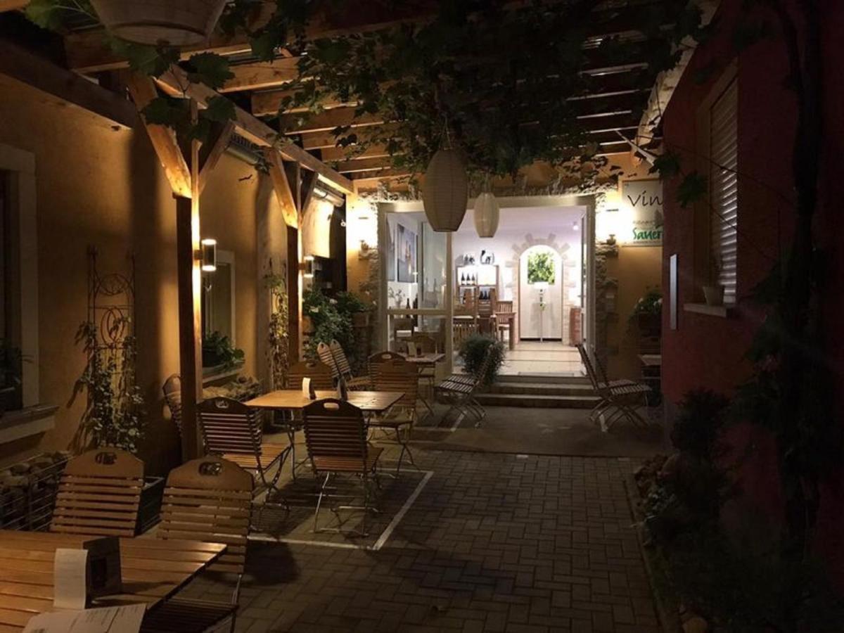 Hotel Weingut Manuel Sauer à Nordheim am Main Extérieur photo